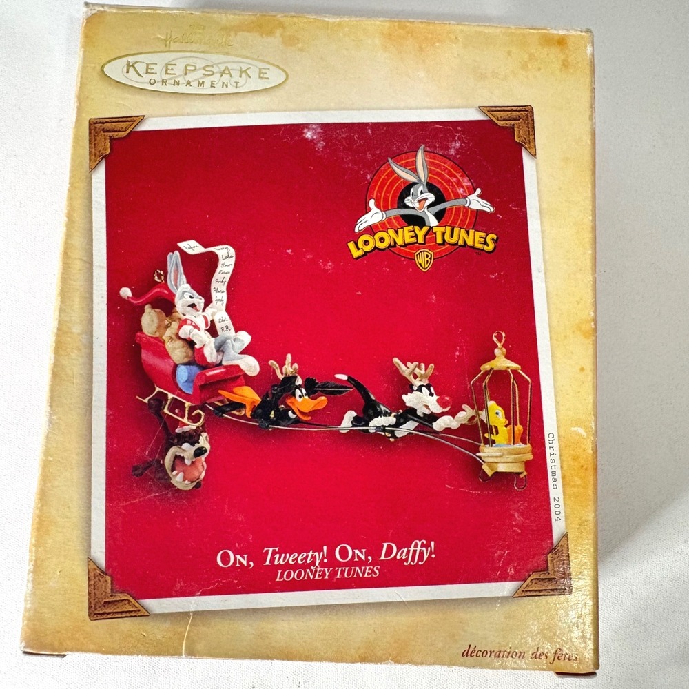 Hallmark Keepsake 2004 Looney Tunes On Tweety On Daffy Ornament QXI4011